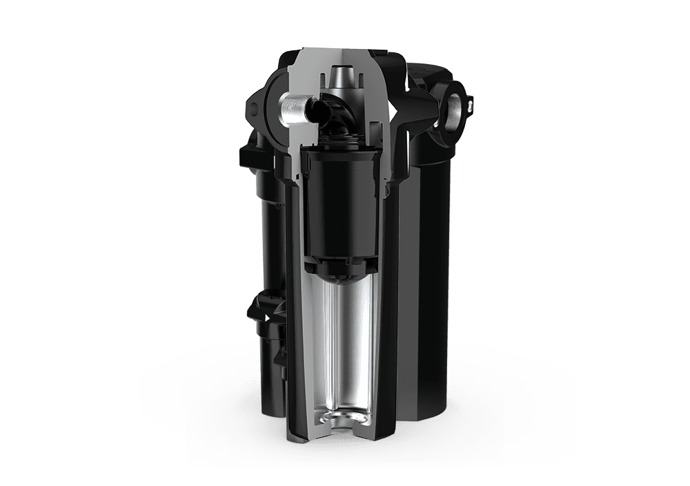 Schnittansicht eines schwarzen BOGE Zyklonabscheiders, der seine inneren Komponenten und seinen Filtermechanismus vor einem weißen Hintergrund zeigt.