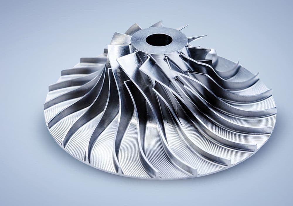 BOGE Turboimpeller auf grauem Hintergrund