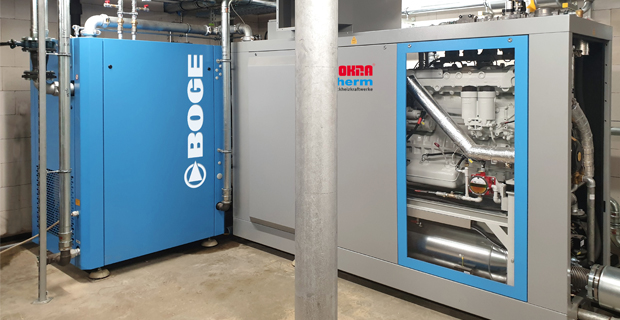 Gasmotor-Kompressormodul neben einem Schraubenverdichter S-4 von BOGE Kompressoren
